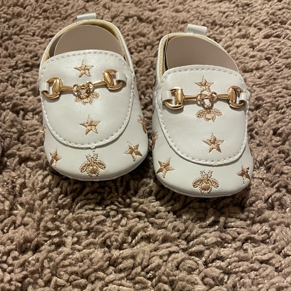 Baby loafers. Two sizes available. - Picture 2 of 5
